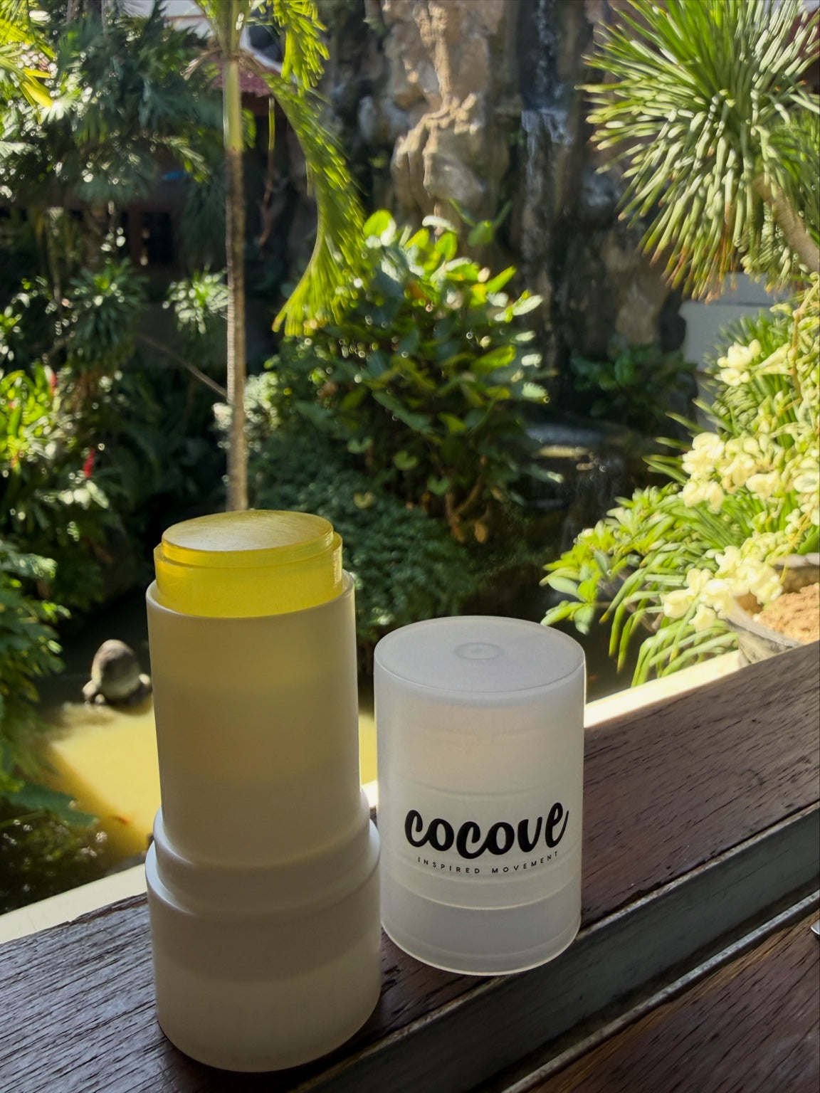 Cocove Glow Balm tropical lifestyle